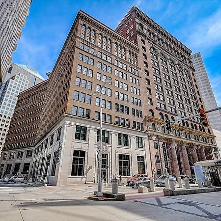 Frontdesk Lofts At 629 Euclid Downtown Cleveland Exterior foto